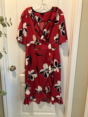 Who What Wear Red Floral Wrap Midi Dress with Ruffle Hem